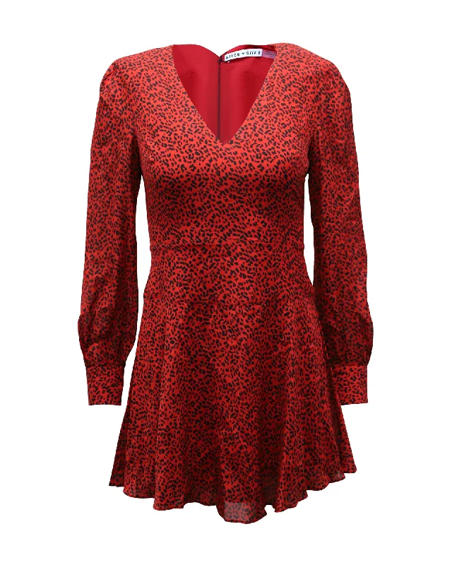 Alice + Olivia Leopard Print Long Sleeve Dress in Red Viscose